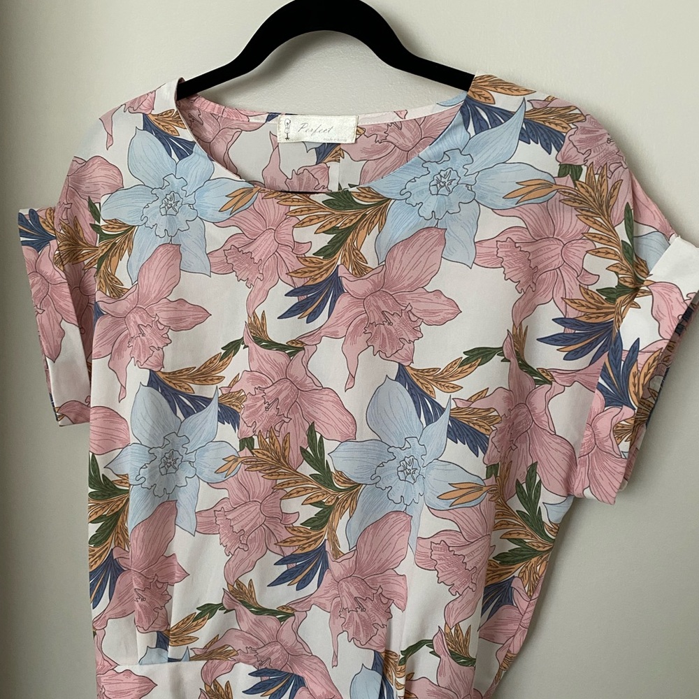Korean Made Pink and Blue Floral Short Sleeve Top | Rare Find
